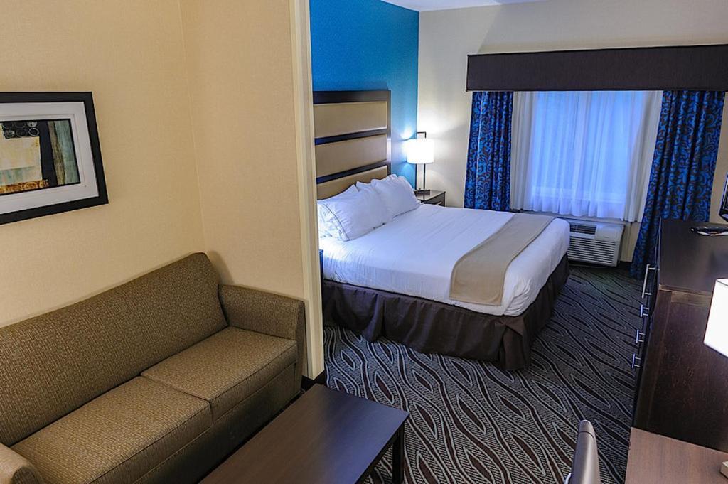 Holiday Inn Express - Ludlow - Chicopee Area By Ihg Szoba fotó