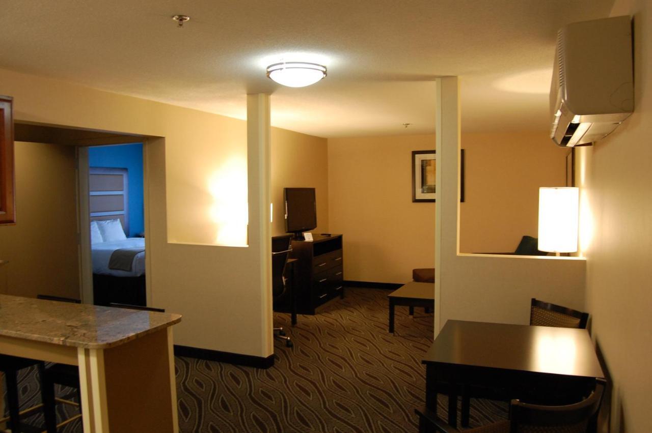 Holiday Inn Express - Ludlow - Chicopee Area By Ihg Kültér fotó