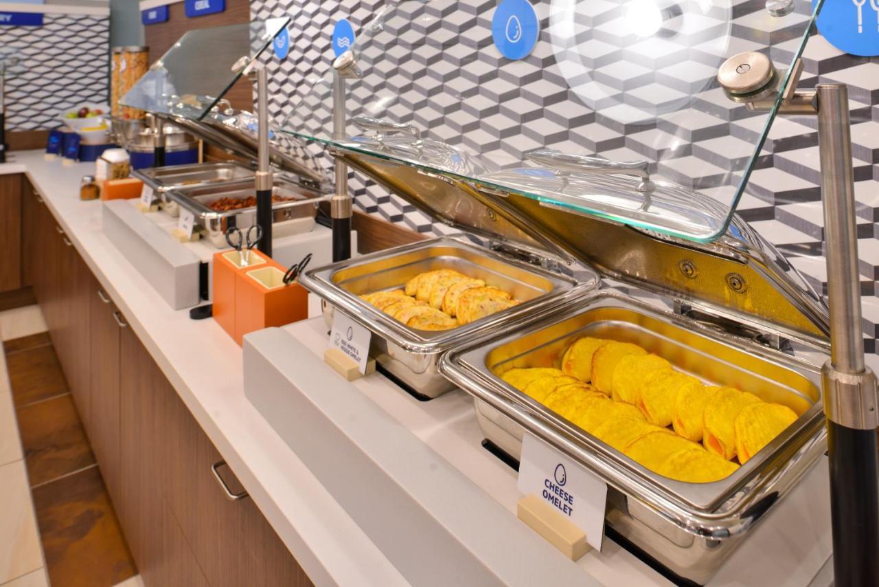 Holiday Inn Express - Ludlow - Chicopee Area By Ihg Kültér fotó